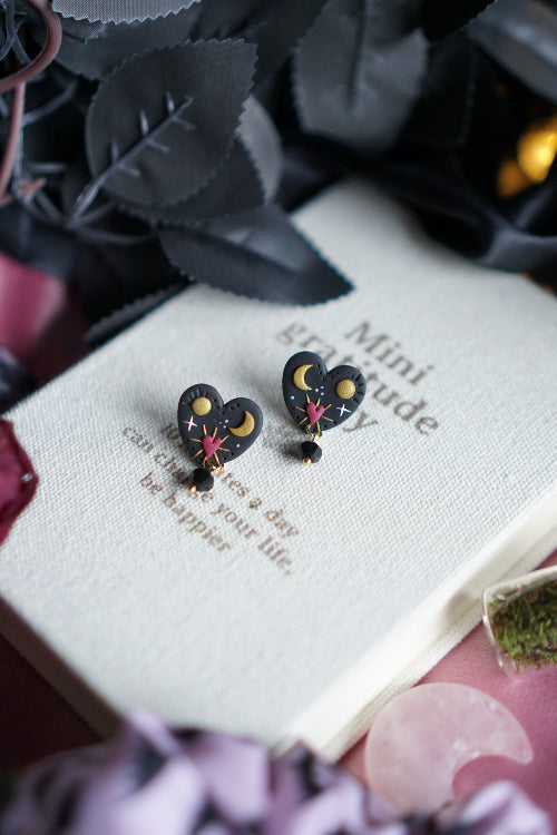 pendientes san valentin, joyas artesanales, pendientes negros, joyas dark, bisuteria celestial, artesana de madrid, pendientes hechos a mano, pendientes goticos, joyas para enamorado, joyas acero inoxidable, pendientes regalo mujer, joyas para novia, pendientes hechos a mano, joyas esotericas.