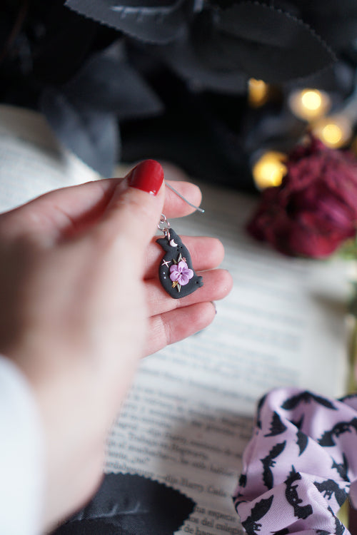 pendientes san valentin, joyas artesanales, pendientes negros, joyas dark, bisuteria celestial, artesana de madrid, pendientes hechos a mano, pendientes goticos, joyas para enamorado, joyas acero inoxidable, pendientes regalo mujer, joyas para novia, pendientes hechos a mano, joyas esotericas.