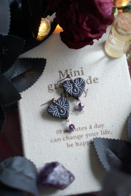 pendientes san valentin, joyas artesanales, pendientes negros, joyas dark, bisuteria celestial, artesana de madrid, pendientes hechos a mano, pendientes goticos, joyas para enamorado, joyas acero inoxidable, pendientes regalo mujer, joyas para novia, pendientes hechos a mano, joyas esotericas.