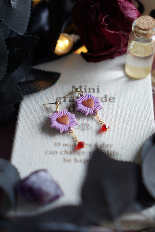 pendientes san valentin, joyas artesanales, pendientes negros, joyas dark, bisuteria celestial, artesana de madrid, pendientes hechos a mano, pendientes goticos, joyas para enamorado, joyas acero inoxidable, pendientes regalo mujer, joyas para novia, pendientes hechos a mano, joyas esotericas.