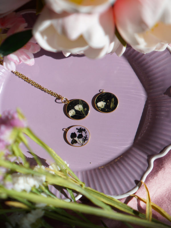 The Antique Pendant