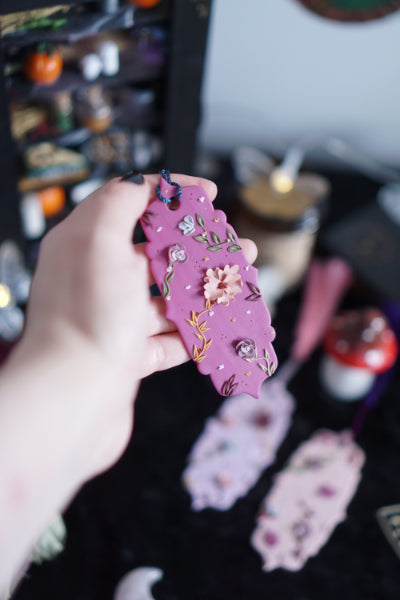 The Floral Bookmark