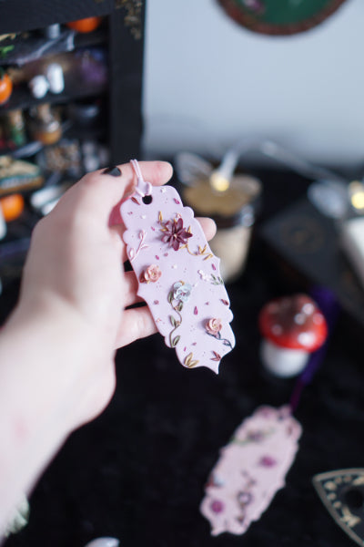 The Floral Bookmark
