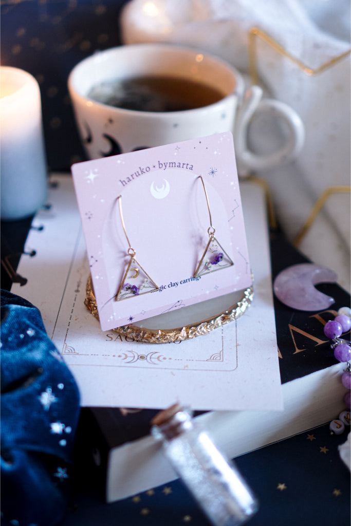The Transparent Triangle