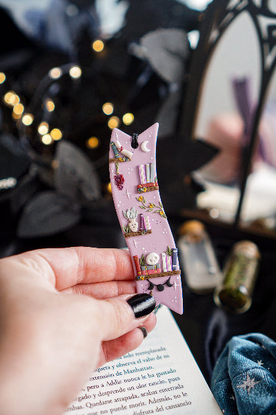 Lilac Shelf - Bookmark