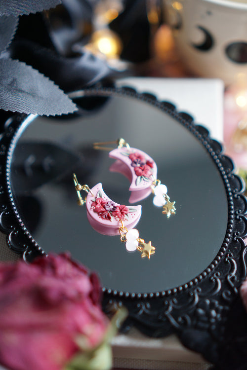 pendientes san valentin, joyas artesanales, pendientes negros, joyas dark, bisuteria celestial, artesana de madrid, pendientes hechos a mano, pendientes goticos, joyas para enamorado, joyas acero inoxidable, pendientes regalo mujer, joyas para novia, pendientes hechos a mano, joyas esotericas.