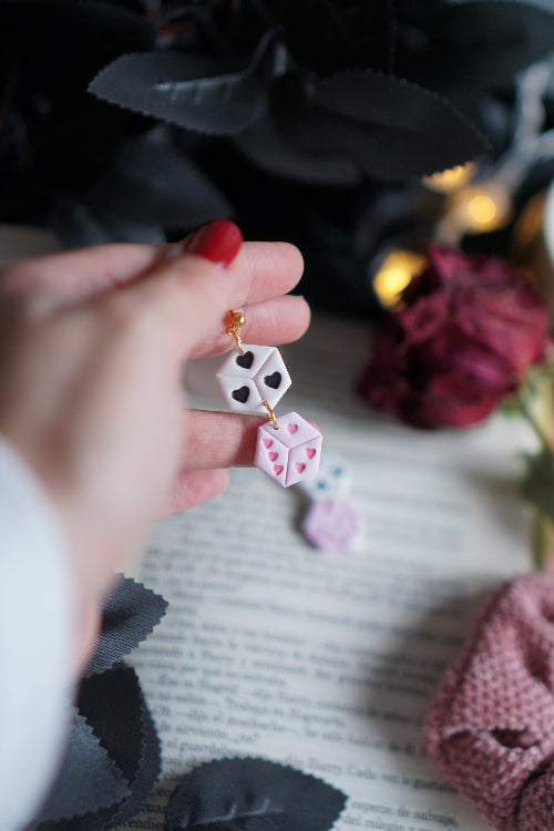 pendientes san valentin, joyas artesanales, pendientes negros, joyas dark, bisuteria celestial, artesana de madrid, pendientes hechos a mano, pendientes goticos, joyas para enamorado, joyas acero inoxidable, pendientes regalo mujer, joyas para novia, pendientes hechos a mano, joyas esotericas.
