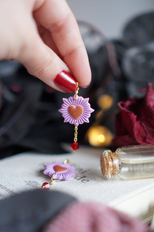 pendientes san valentin, joyas artesanales, pendientes negros, joyas dark, bisuteria celestial, artesana de madrid, pendientes hechos a mano, pendientes goticos, joyas para enamorado, joyas acero inoxidable, pendientes regalo mujer, joyas para novia, pendientes hechos a mano, joyas esotericas.