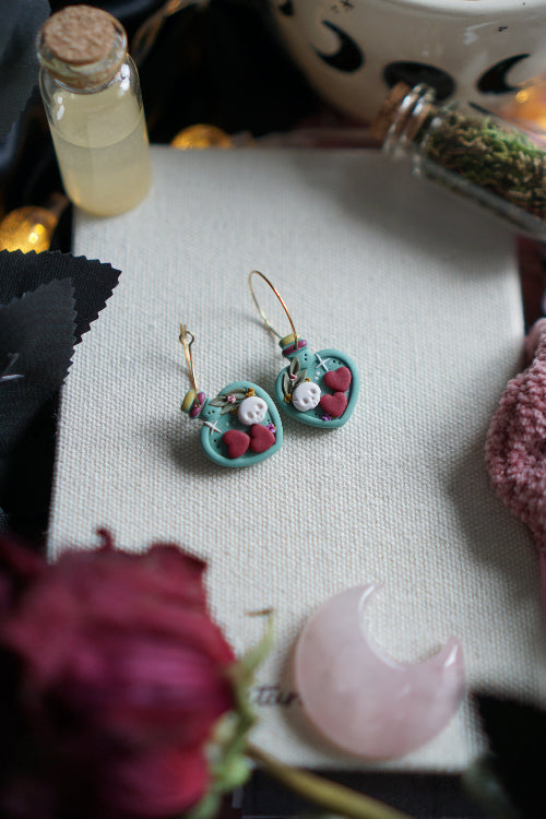 pendientes san valentin, joyas artesanales, pendientes negros, joyas dark, bisuteria celestial, artesana de madrid, pendientes hechos a mano, pendientes goticos, joyas para enamorado, joyas acero inoxidable, pendientes regalo mujer, joyas para novia, pendientes hechos a mano, joyas esotericas.