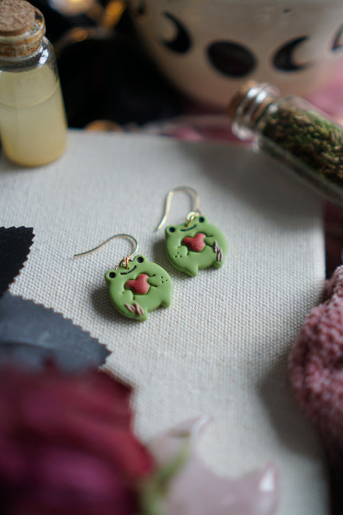pendientes san valentin, joyas artesanales, pendientes negros, joyas dark, bisuteria celestial, artesana de madrid, pendientes hechos a mano, pendientes goticos, joyas para enamorado, joyas acero inoxidable, pendientes regalo mujer, joyas para novia, pendientes hechos a mano, joyas esotericas.