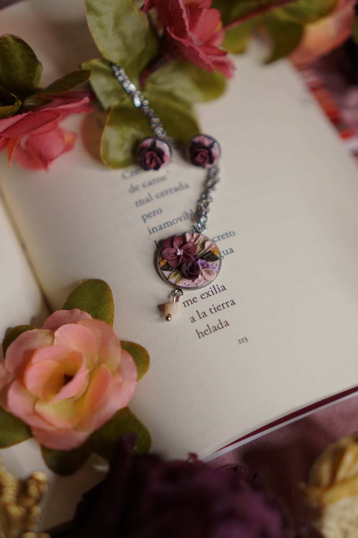 The Verse - Conjunto de collar y pendientes