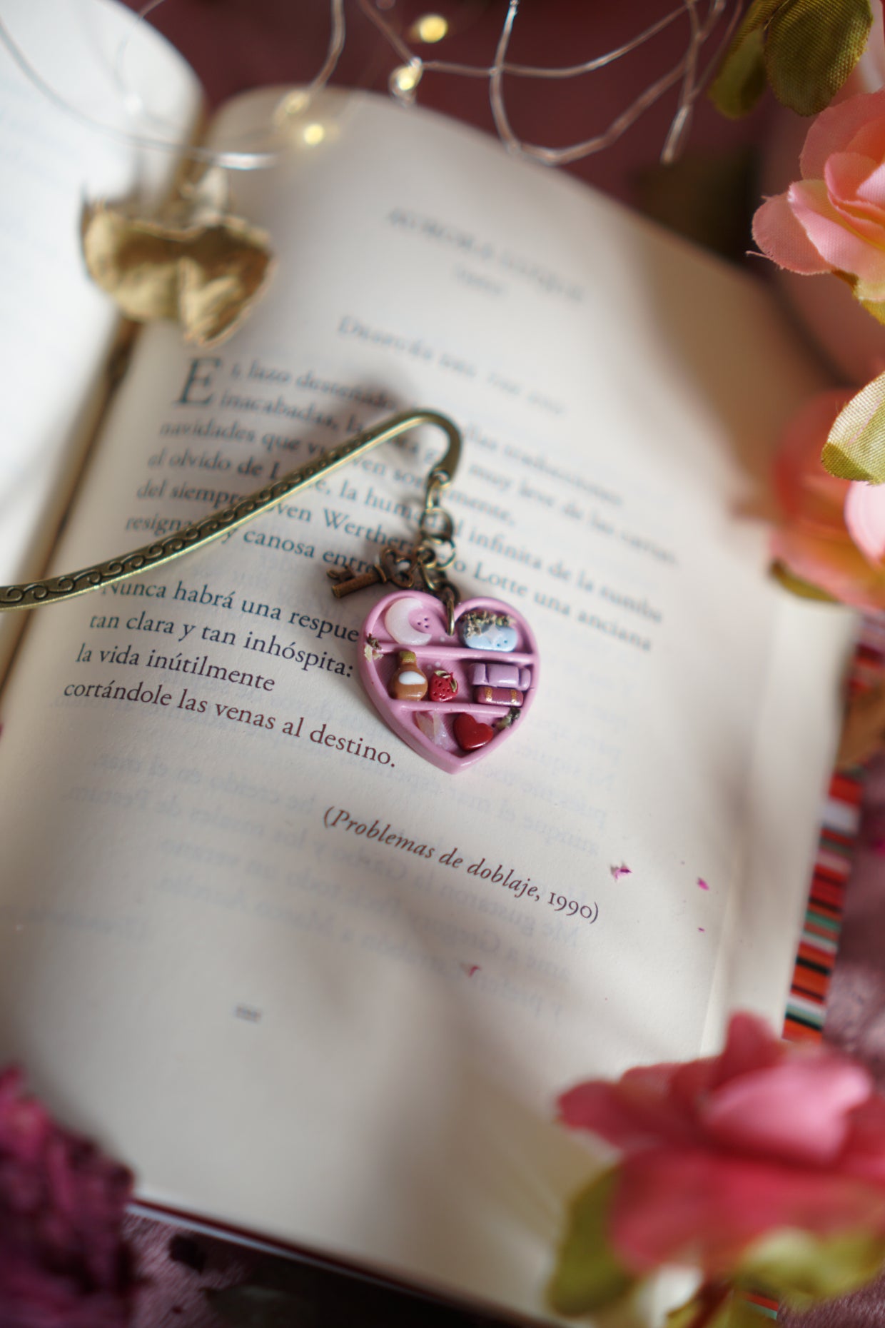 Punto de libro / The Love Shelf