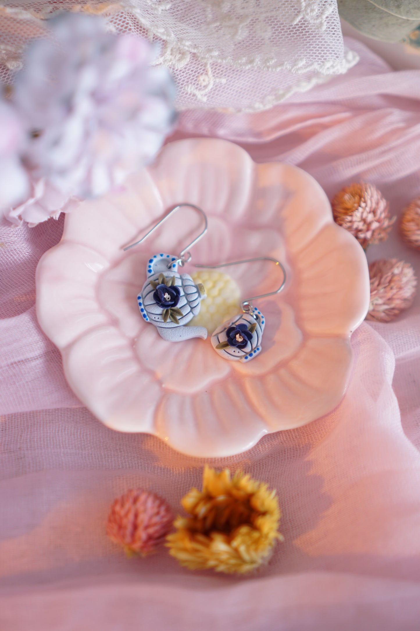 The Floral Teapot